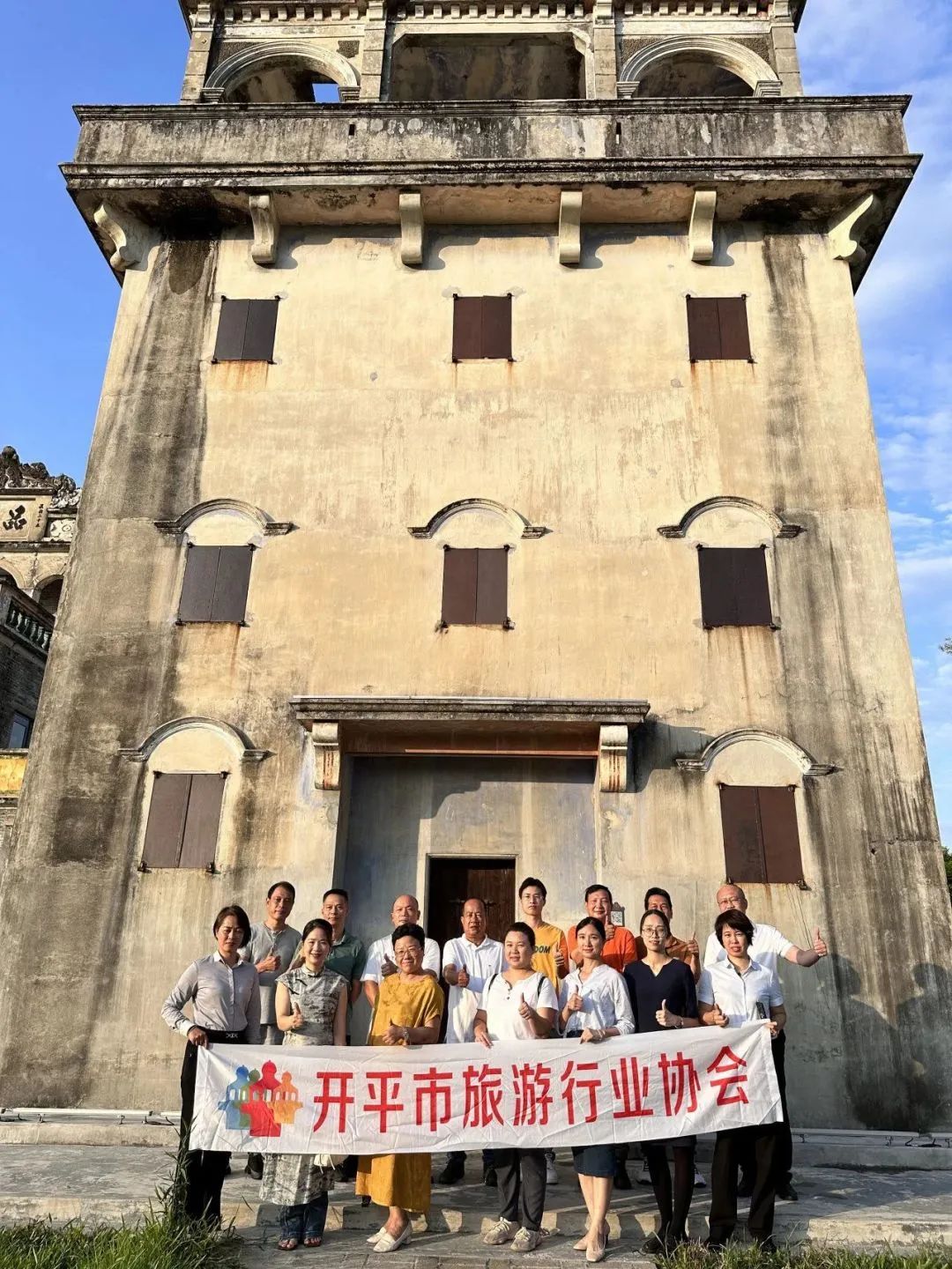 d74f4eb21e016f45850fc29022d08940.jpg 圖片