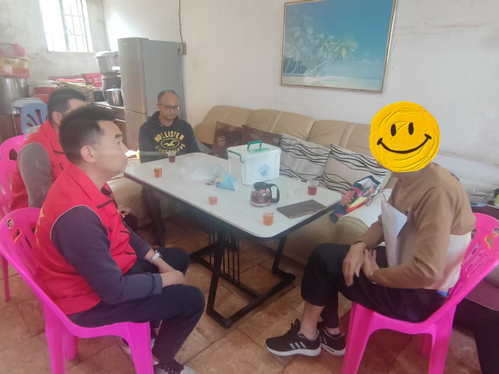 赤坎鎮(zhèn)真情幫扶患病老兵 應(yīng)急救助解燃眉之急